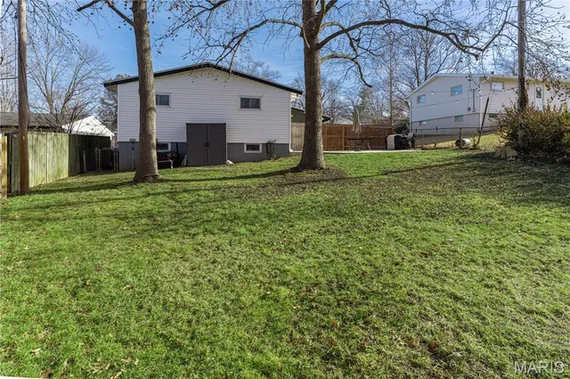 $315,000 | 1211 Fernleaf Drive, St. Louis, MO 63126