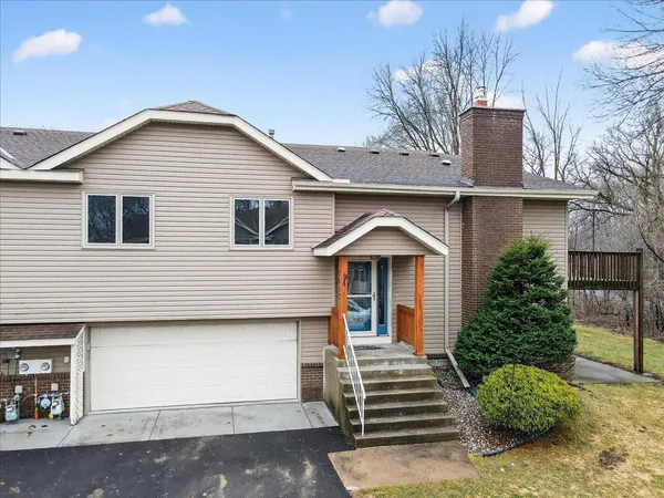 $289,900 | 7043 Polaris Lane North, Maple Grove, MN 55311