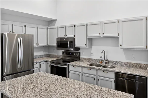 $289,900 | 7043 Polaris Lane North, Maple Grove, MN 55311