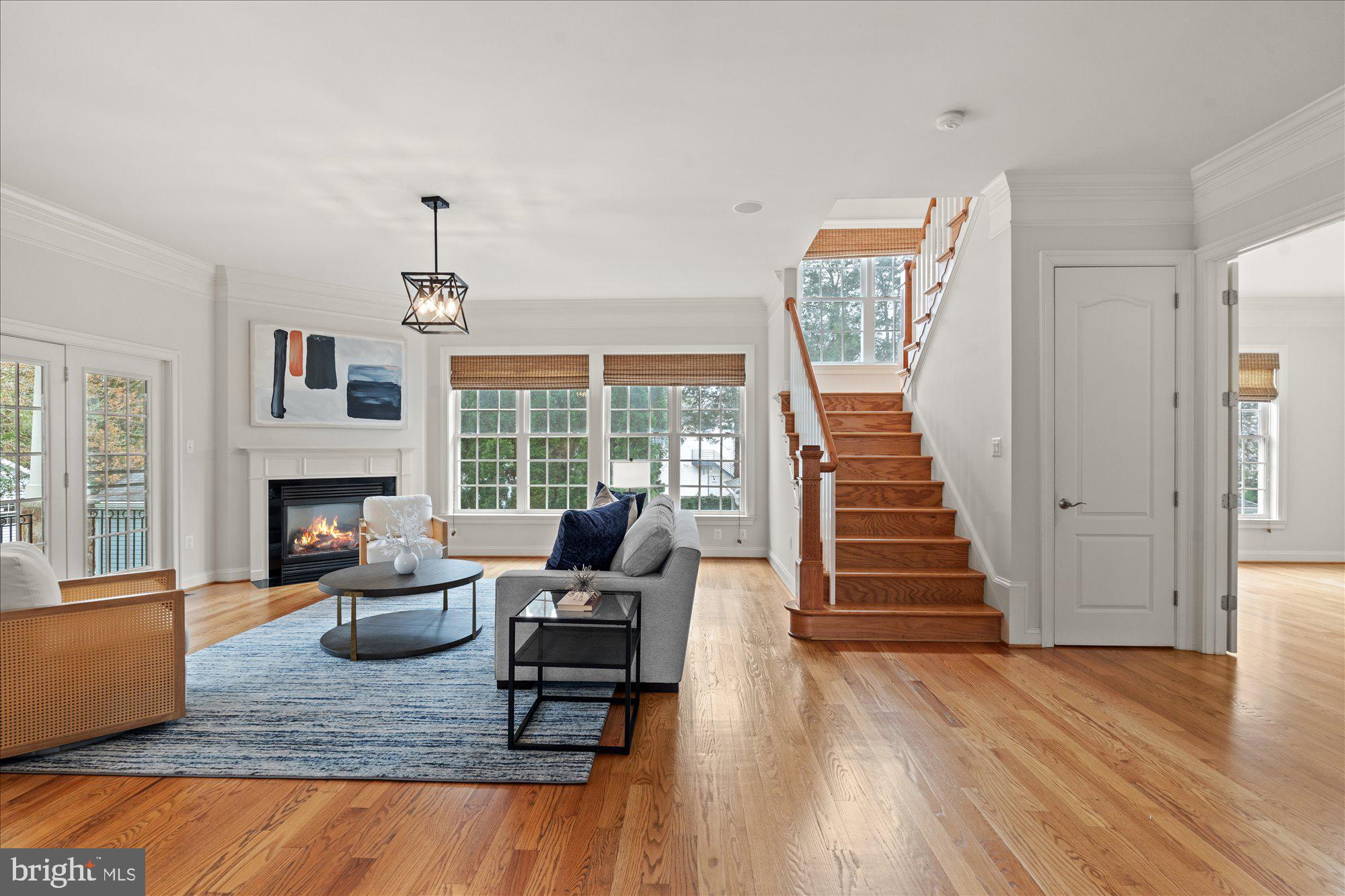 8709 Fort Hunt Road Alexandria, VA 22308 - Photo 13 of 48 Family room