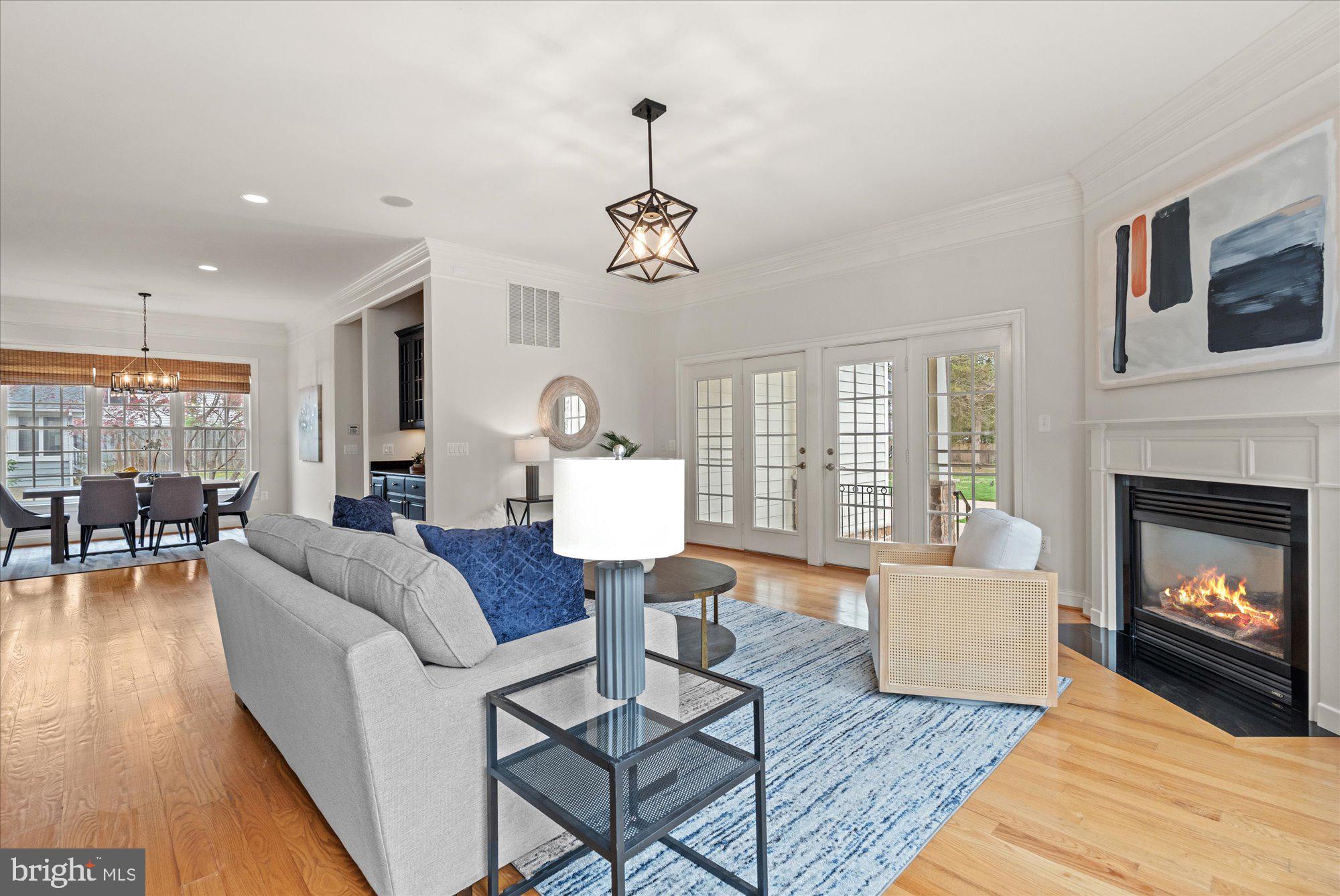 8709 Fort Hunt Road Alexandria, VA 22308 - Photo 14 of 48 Family room