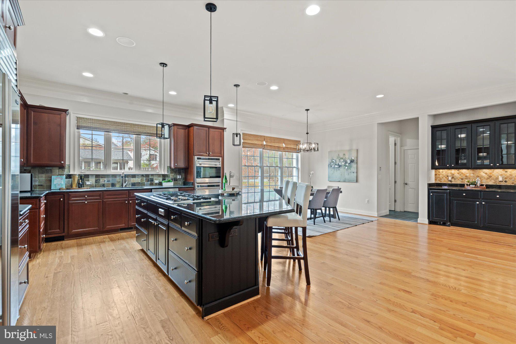 8709 Fort Hunt Road Alexandria, VA 22308 - Photo 15 of 48 Kitchen