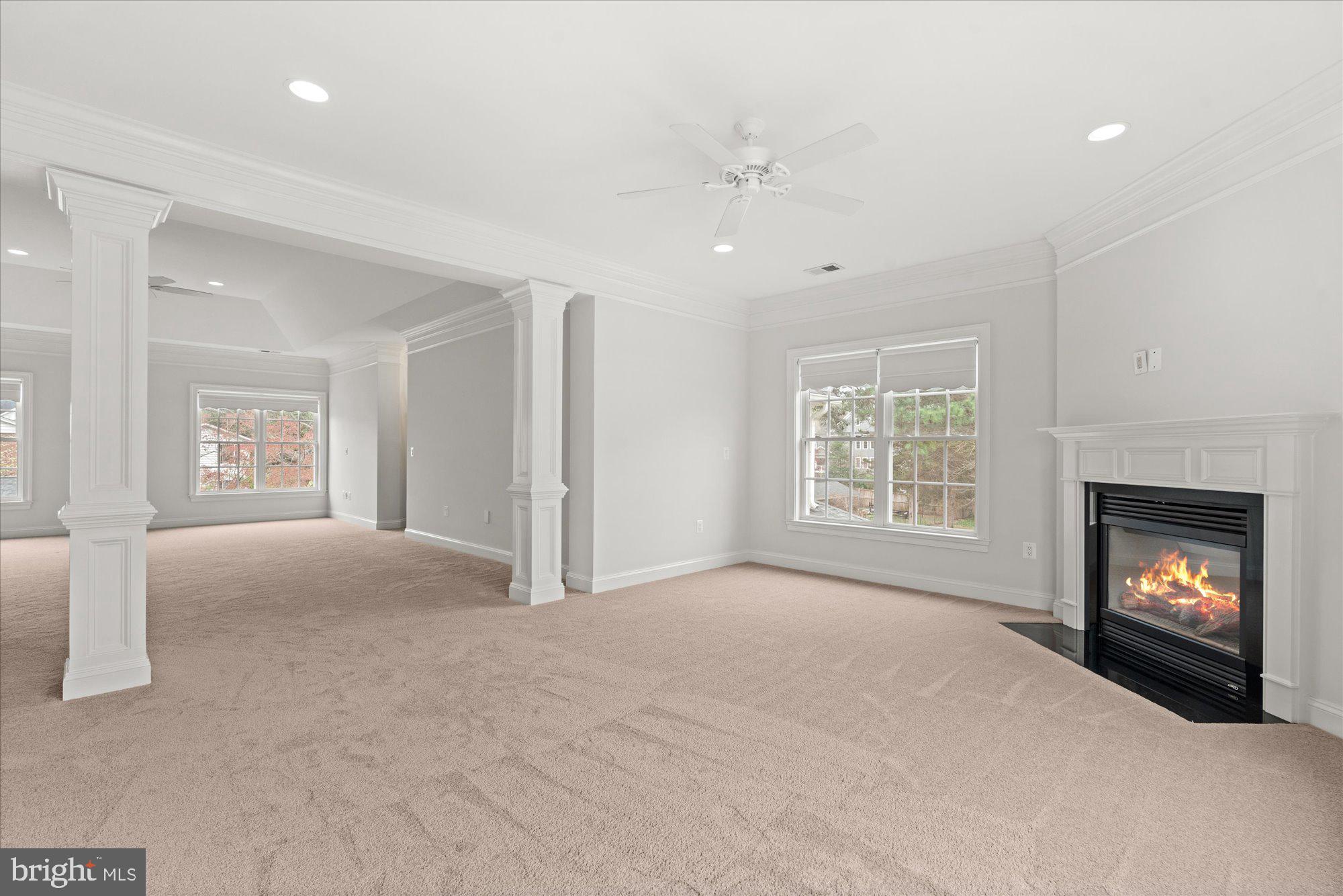 8709 Fort Hunt Road Alexandria, VA 22308 - Photo 27 of 48 Master bedroom