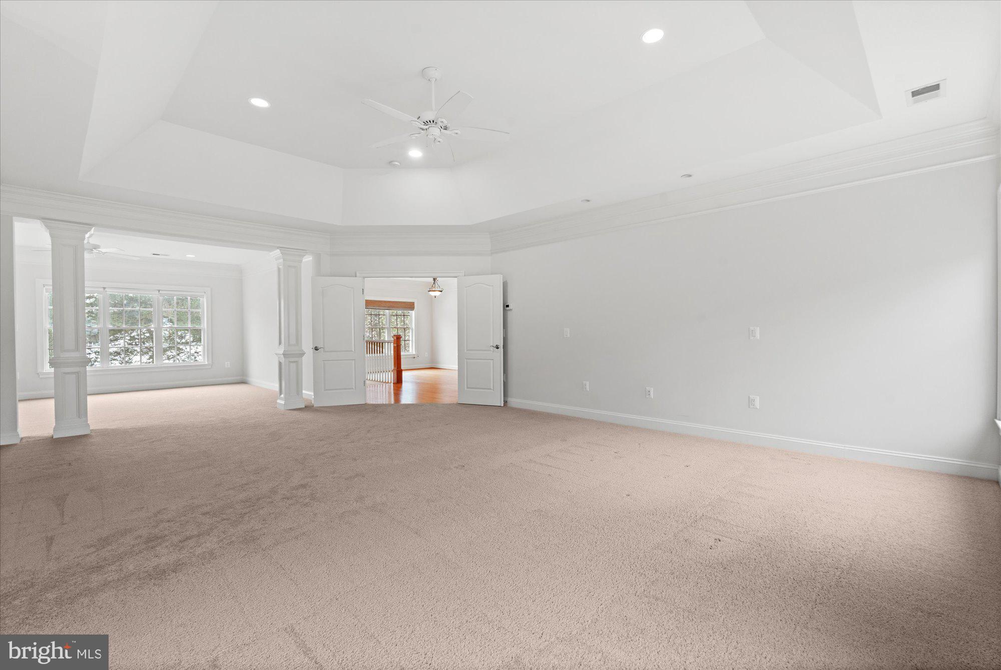 8709 Fort Hunt Road Alexandria, VA 22308 - Photo 29 of 48 Master bedroom