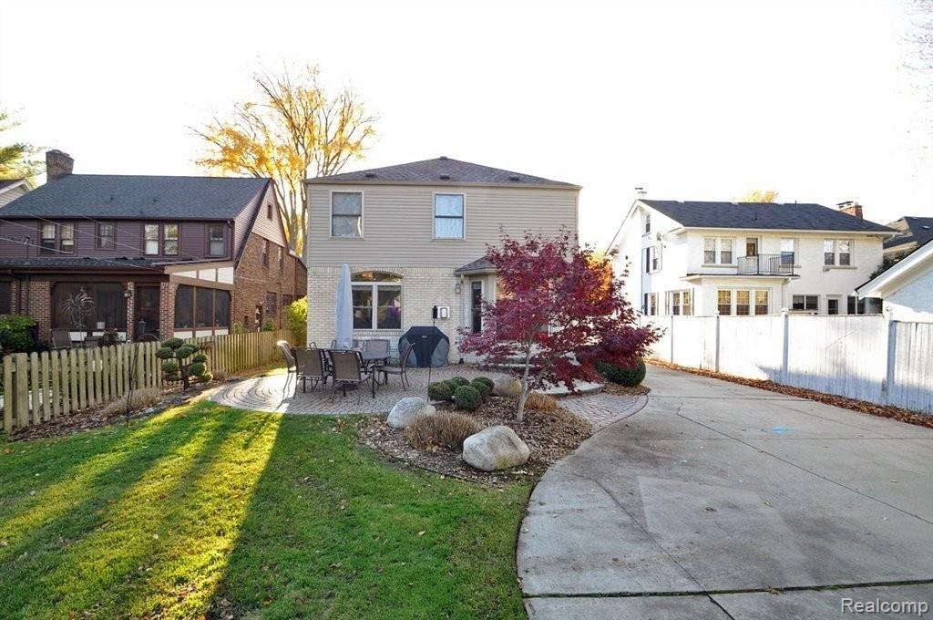 850 Lincoln Road Grosse Pointe, MI 48230 - Photo 38 of 41 35-5 (Copy).jpg