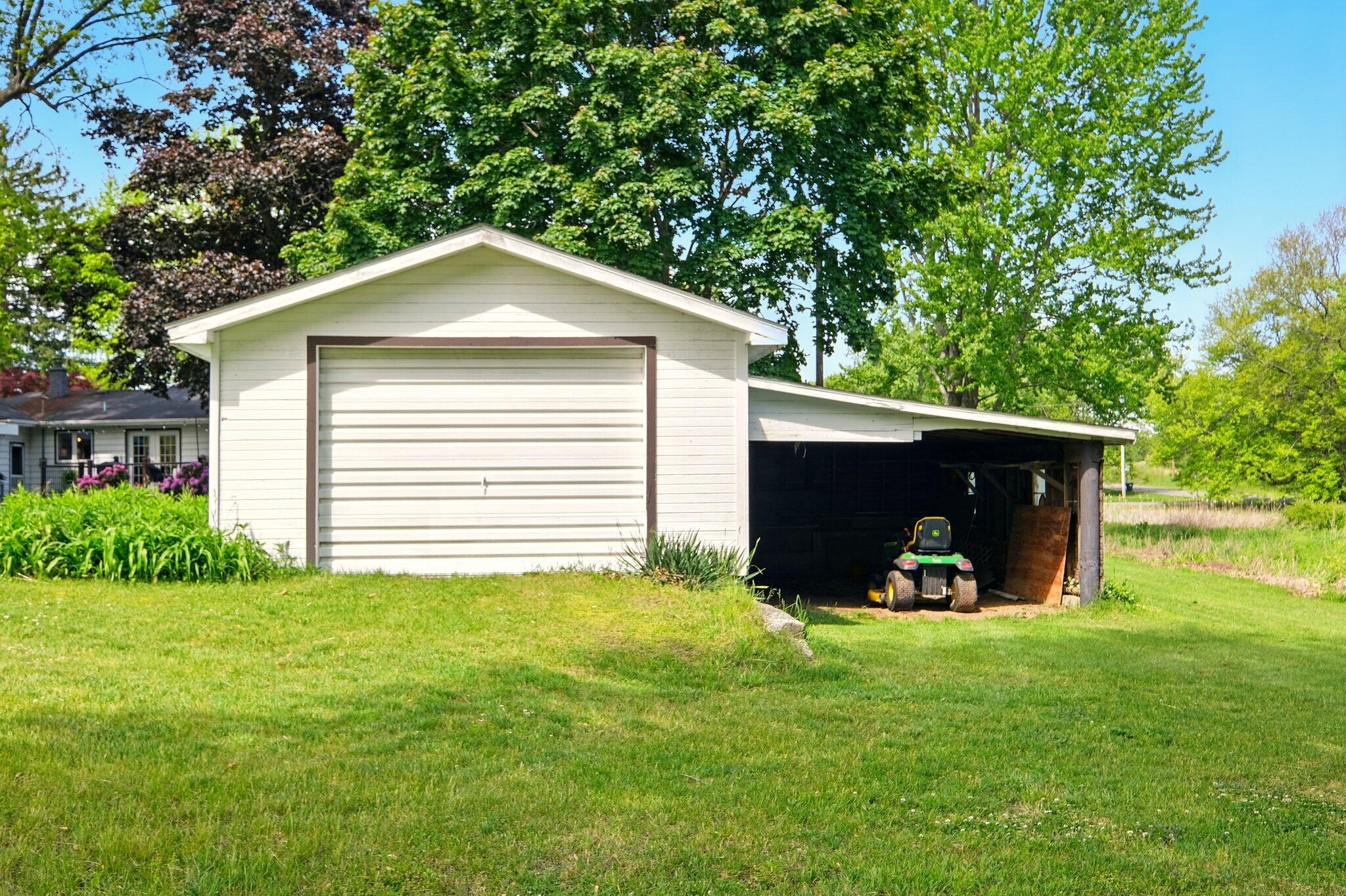 2877 Bessemer Road Coloma, MI 49038 - Photo 5 of 38 5-web-or-mls-DSCF0269 Ryan Champion