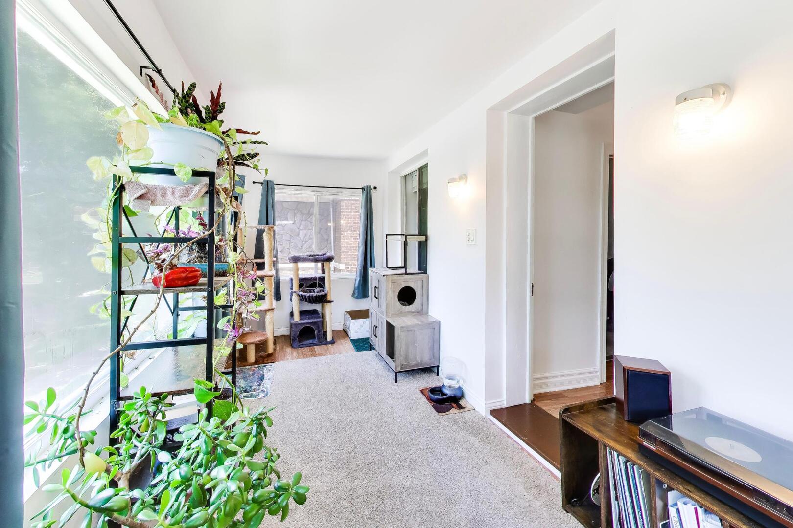 3435 North Harding Avenue, Unit 2 Chicago, IL 60618 - Photo 18 of 24