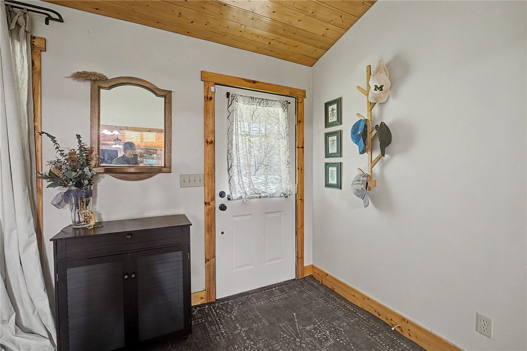 2373 Shrine Road Springfield, OH 45502 - Photo 8 of 77