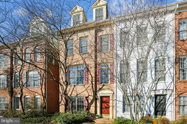 $725,000 | 313 Potter Lane, Rockville, MD 20850