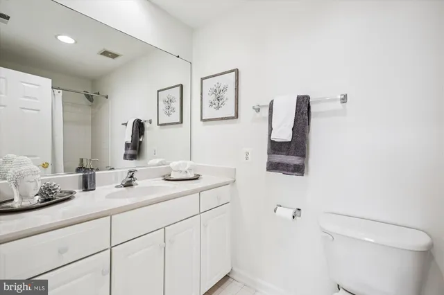 $725,000 | 313 Potter Lane, Rockville, MD 20850