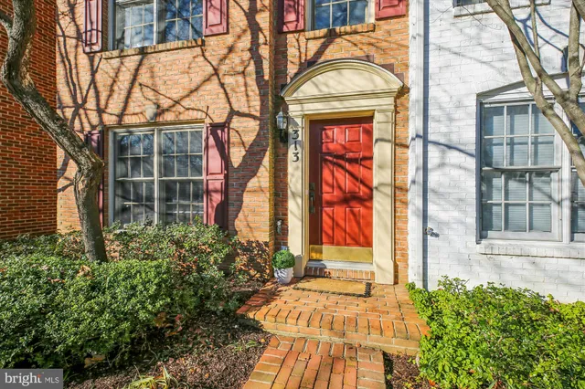 $725,000 | 313 Potter Lane, Rockville, MD 20850