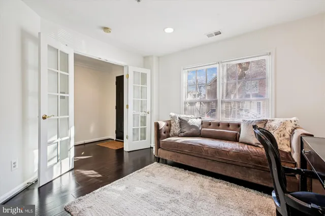 $725,000 | 313 Potter Lane, Rockville, MD 20850