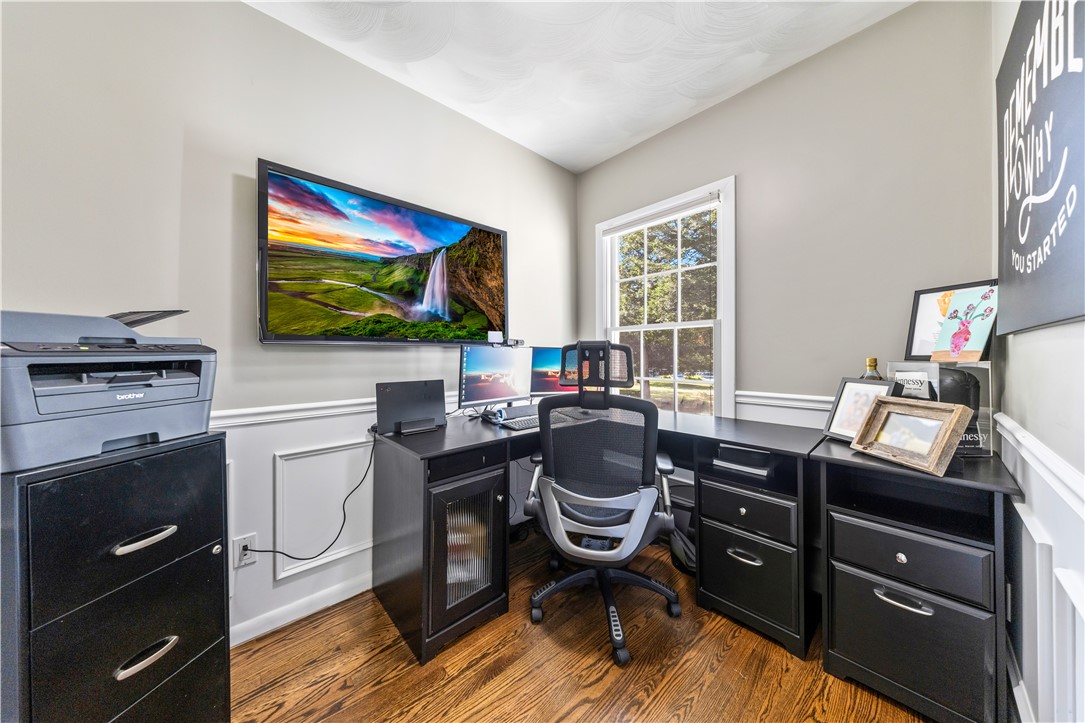 9 Ridge Road Smithfield, RI 02917 - Photo 18 of 30