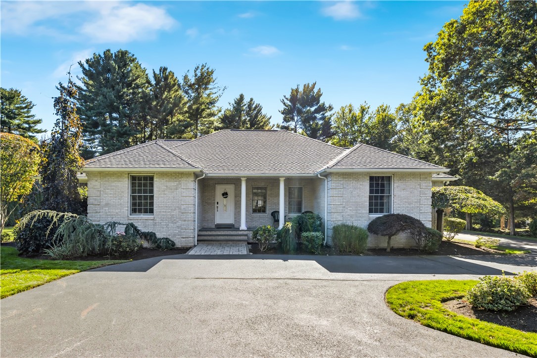 9 Ridge Road Smithfield, RI 02917 - Photo 2 of 30