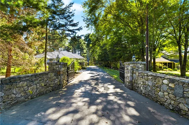 $4,750 | 9 Ridge Road, Smithfield, RI 02917