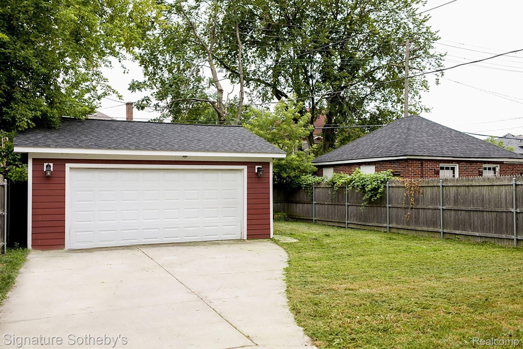 1247 Edison Street Detroit, MI 48202 - Photo 29 of 30 29.JPG