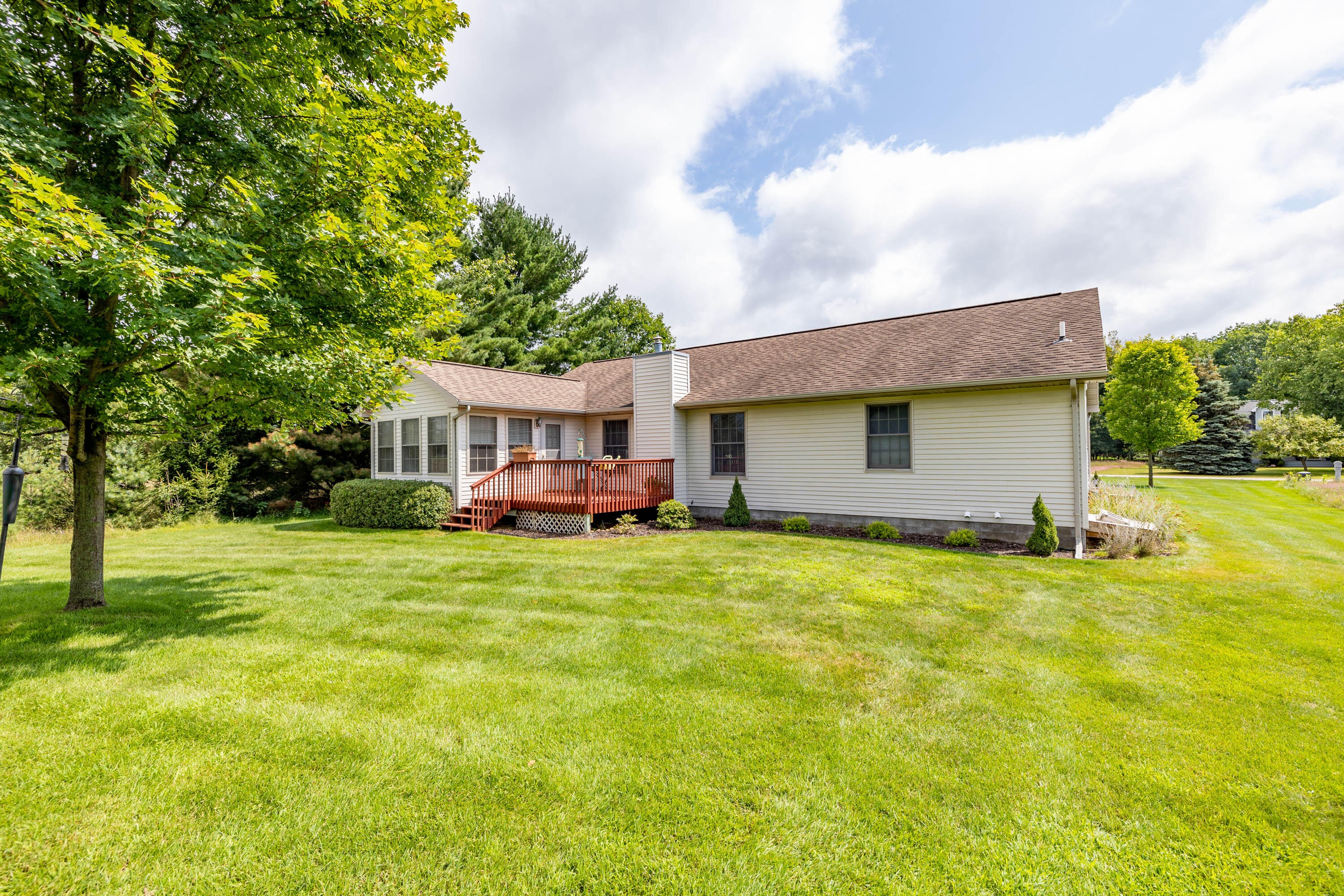 7257 Ryans Run Road Stanwood, MI 49346 - Photo 3 of 22 5L7A0767