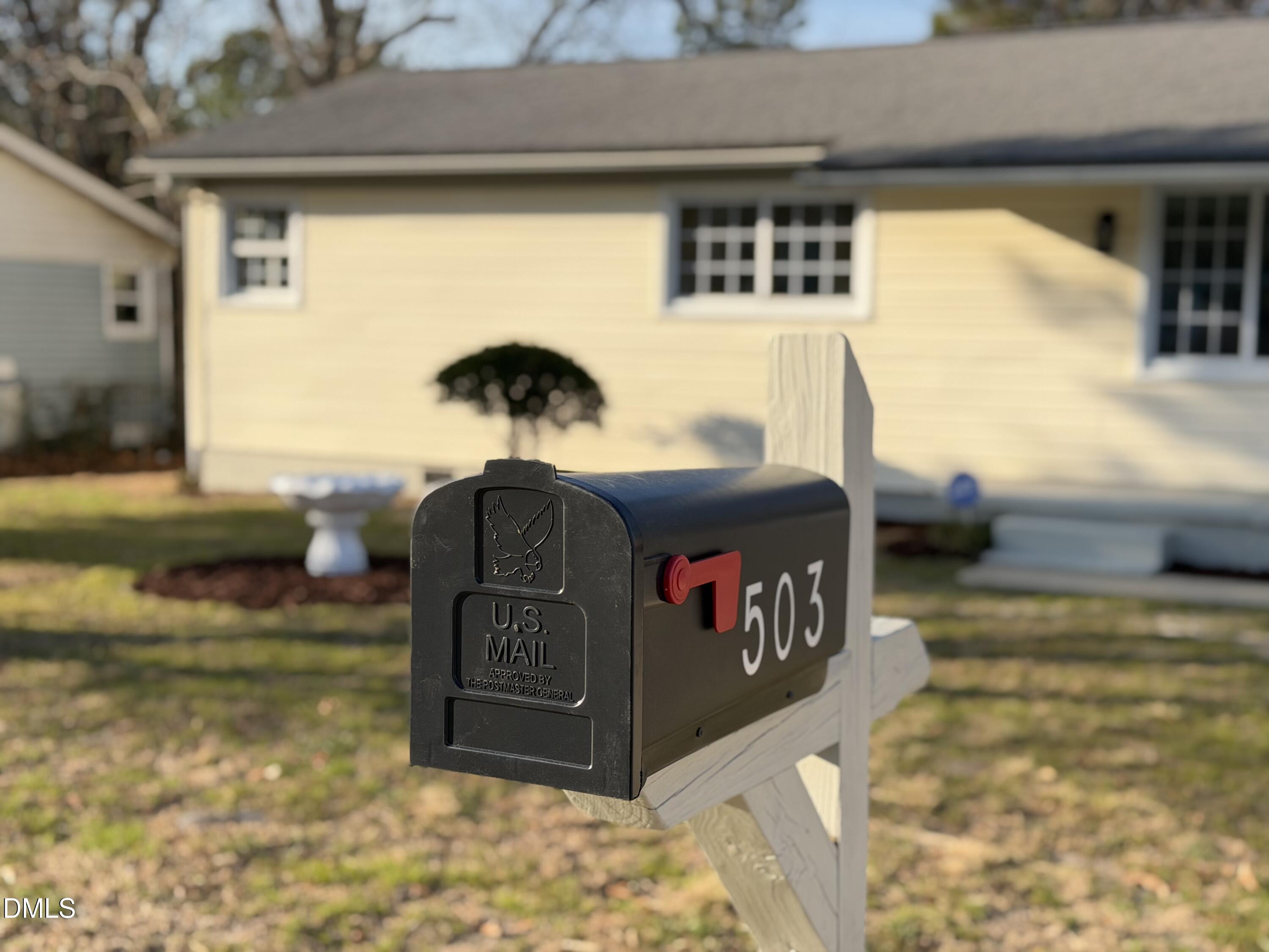 503 Spring Avenue Spring Lake, NC 28390 - Photo 35 of 36 a view of living room