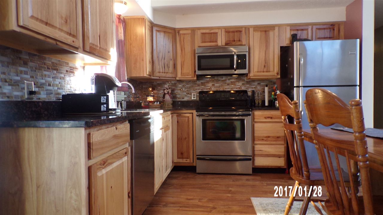 154 Oak Hill Road Weare, NH 03281 - Photo 3 of 30