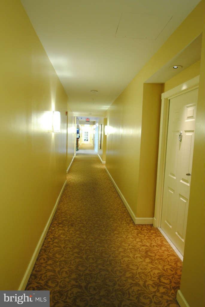 2726 Gallows Road, Unit 901 Vienna, VA 22180 - Photo 10 of 13