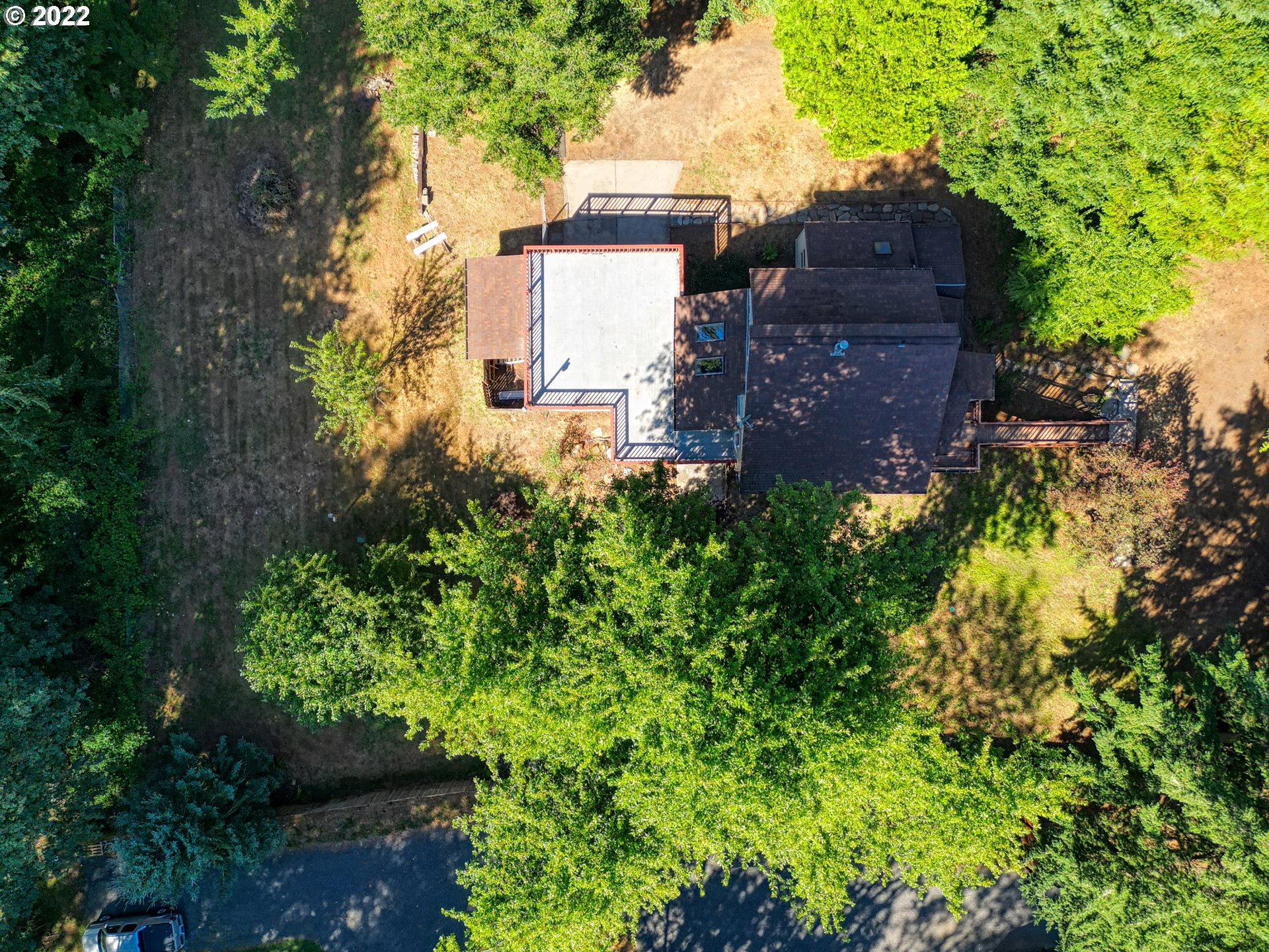 37821 Shenandoah Loop Springfield, OR 97478 - Photo 31 of 32 an aerial view of a house with a yard
