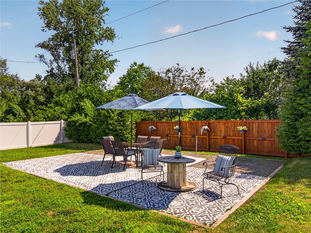 798 Flynn Road Greece, NY 14612 - Photo 11 of 48