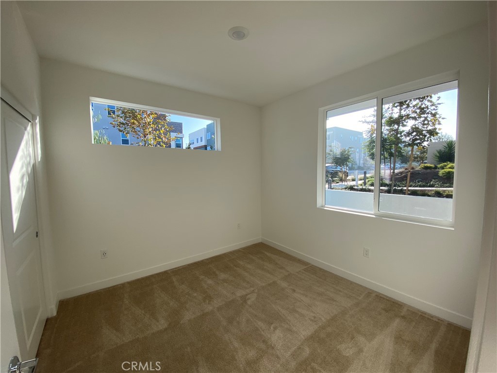 194 Sash Irvine, CA 92618 - Photo 4 of 18 an empty room with windows