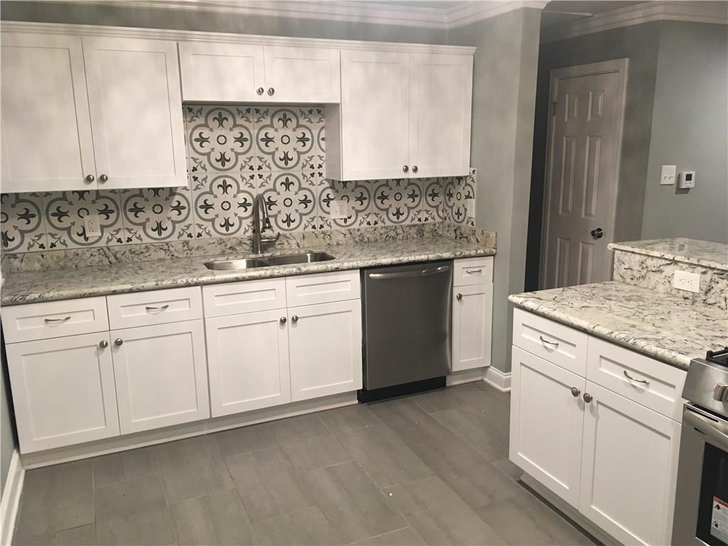 239 Arnold Avenue River Ridge, LA 70123 - Photo 4 of 9 Gallery Image 4