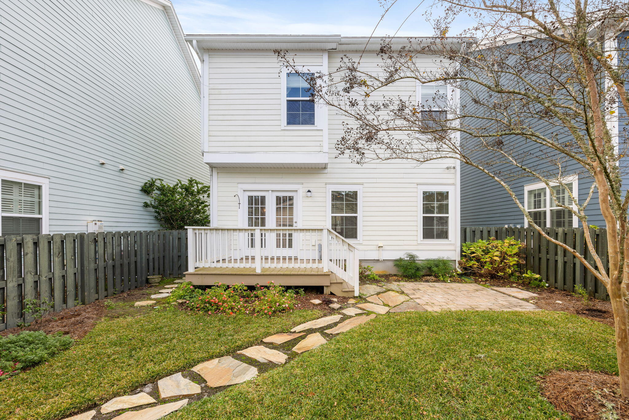 129 Musket Loop Summerville, SC 29483 - Photo 4 of 22 Backyard Deck/Patio