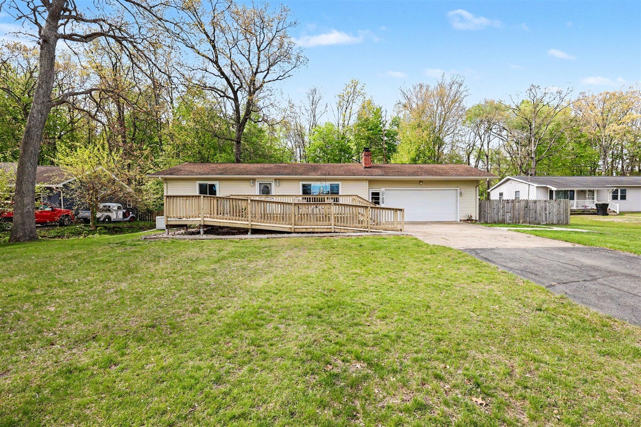 10100 Resort Road Pleasant Lake, MI 49272 - Photo 1 of 32