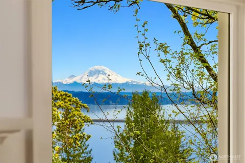 $1,950,000 | 412 36th Avenue, Seattle, WA 98122