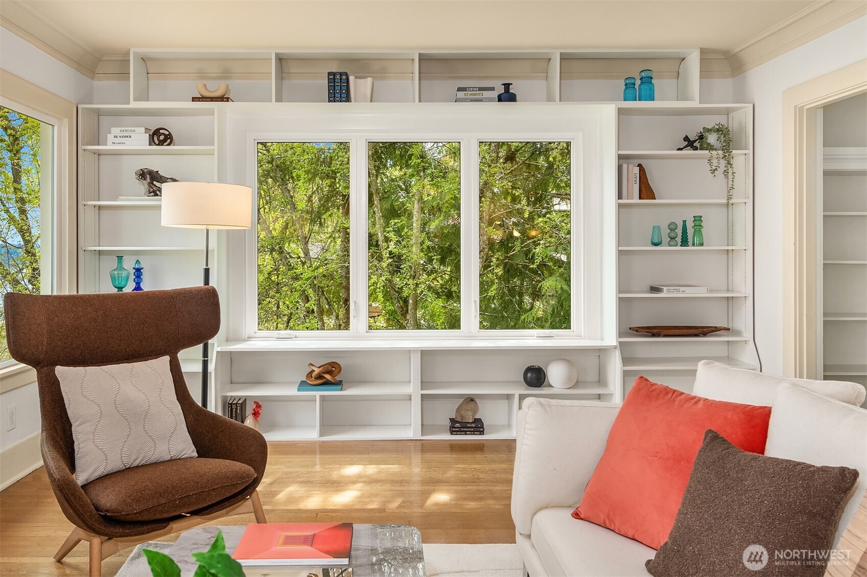 412 36th Avenue Seattle, WA 98122 - Photo 9 of 26