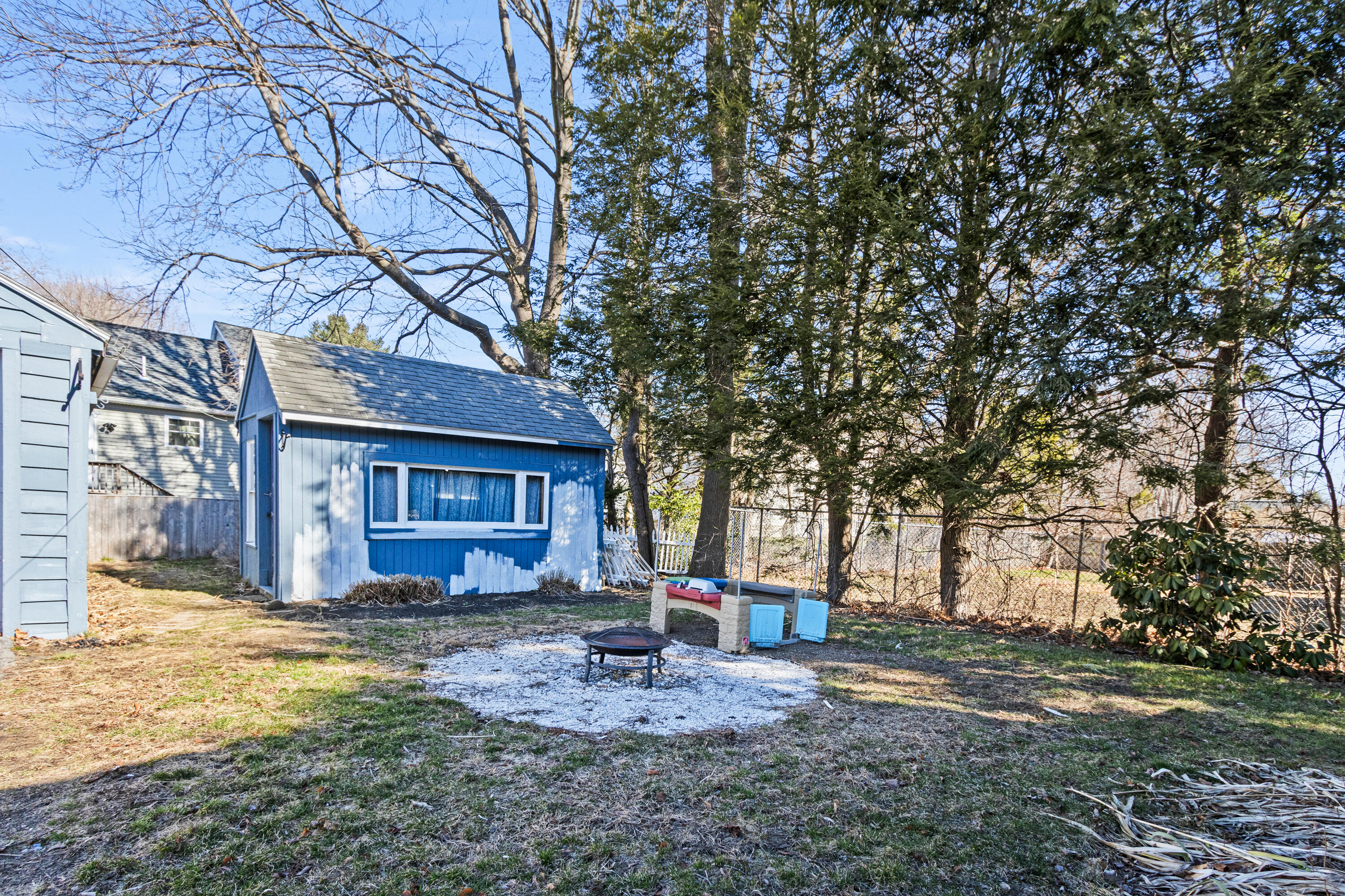 75 Kaler Road South Portland, ME 04106 - Photo 27 of 30 75 kaler fire pit