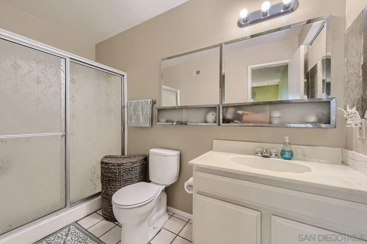 10127 Toledo Road Spring Valley, CA 91977 - Photo 11 of 26 Gallery Image 11