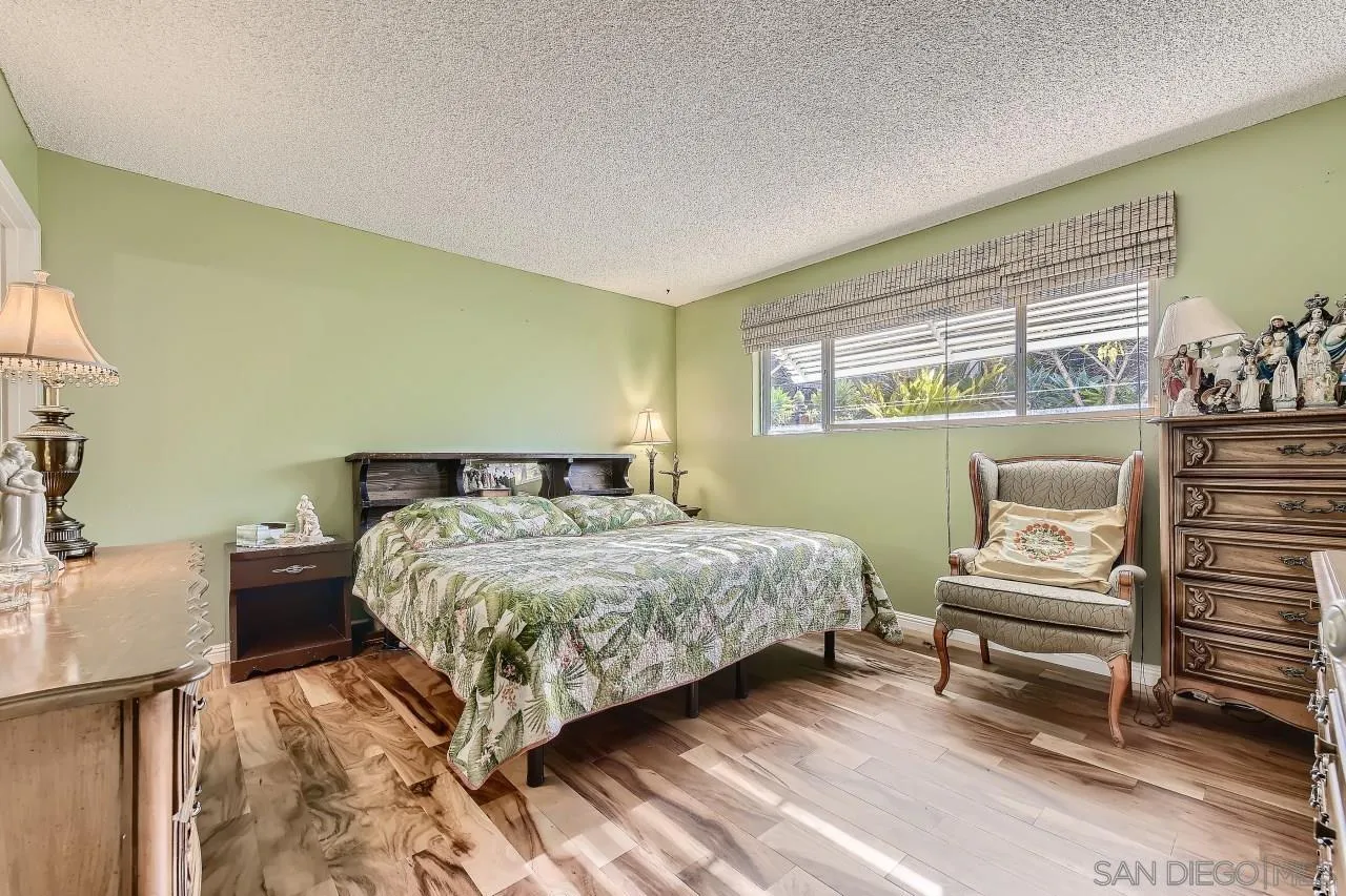 10127 Toledo Road Spring Valley, CA 91977 - Photo 8 of 26 Gallery Image 8