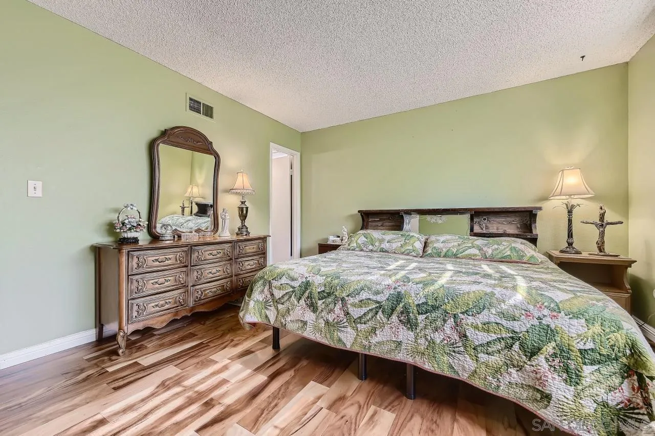10127 Toledo Road Spring Valley, CA 91977 - Photo 9 of 26 Gallery Image 9