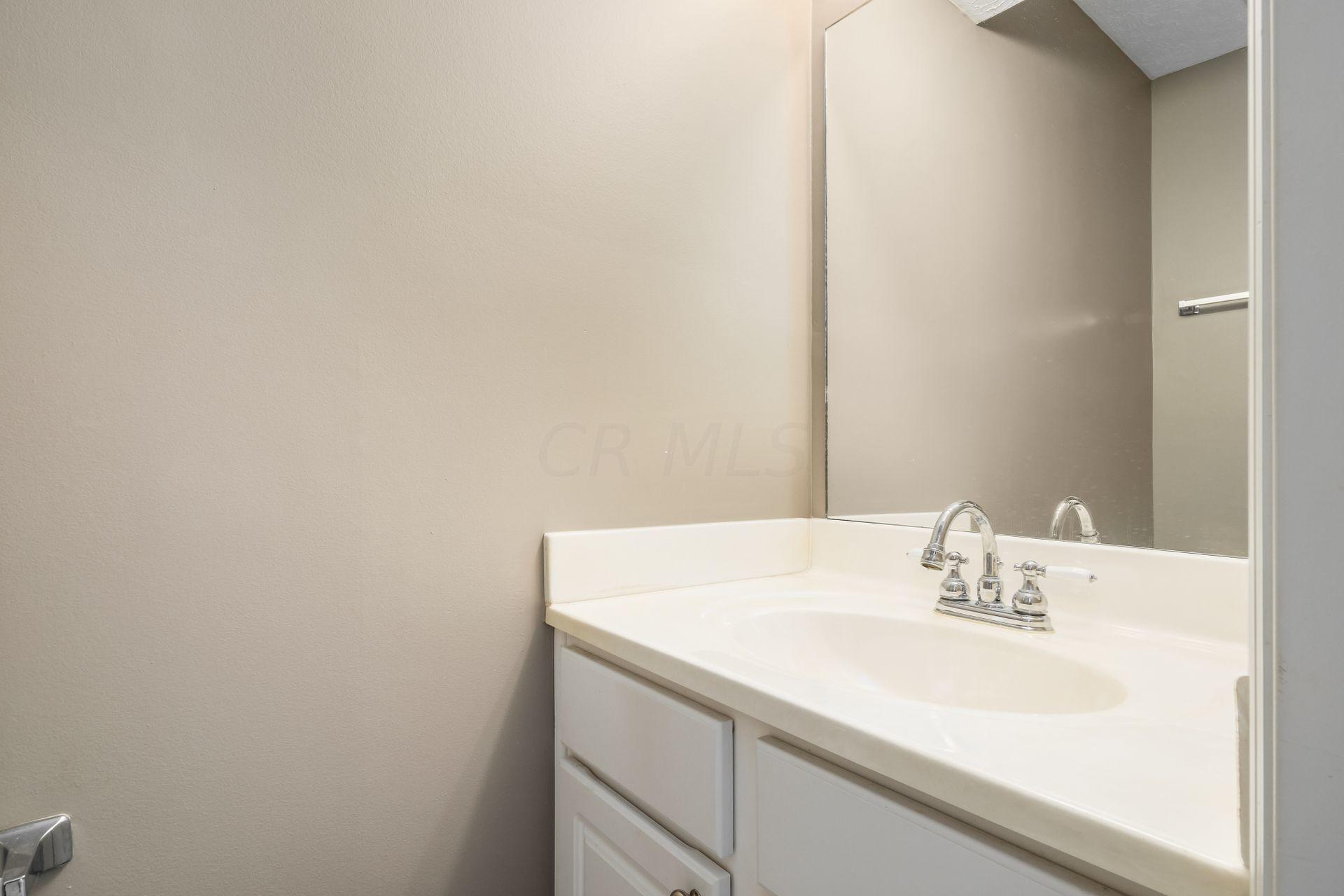 5300 Darlington Road, Unit D Columbus, OH 43220 - Photo 13 of 26