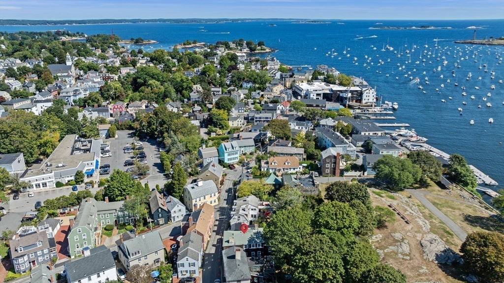 29 Front Street, Unit 2 Marblehead, MA 01945 - Photo 35 of 38 a view of a city
