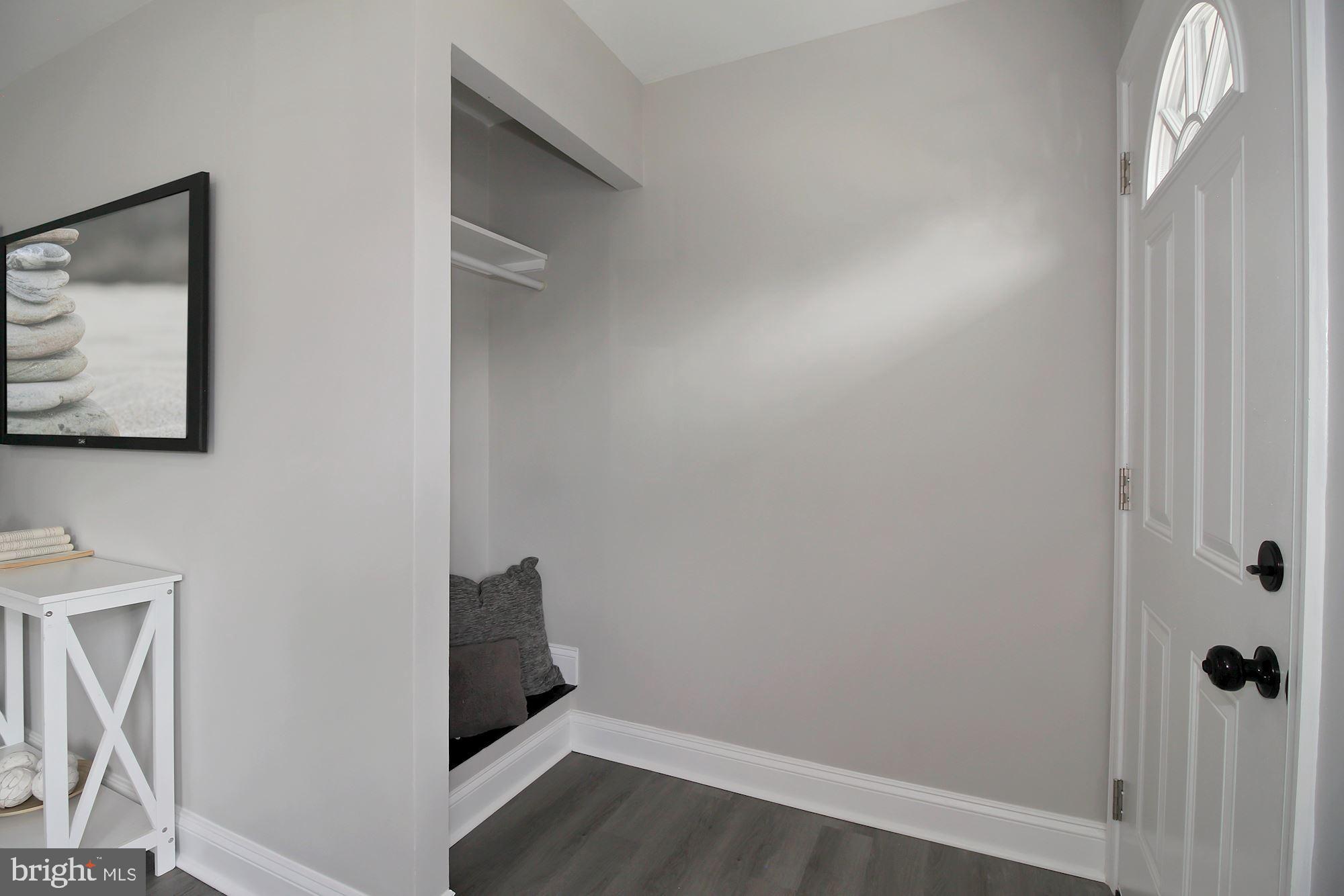 4013 Starbrook Road Randallstown, MD 21133 - Photo 5 of 33 Foyer