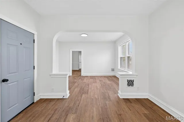 $1,350 | 5803 South Kings Highway Boulevard, Unit 1N, St. Louis, MO 63109