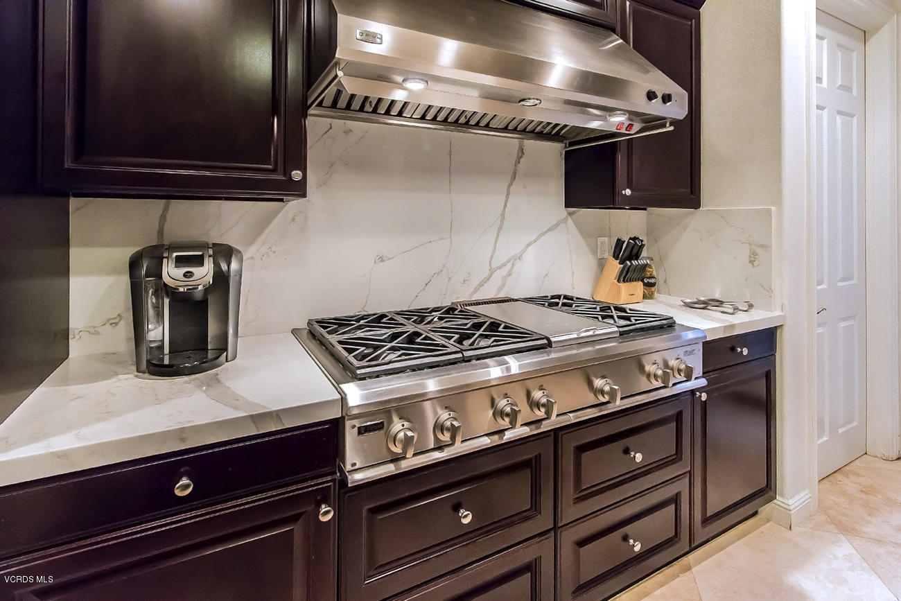 12006 Nelson Road Moorpark, CA 93021 - Photo 20 of 89 29Kitchen