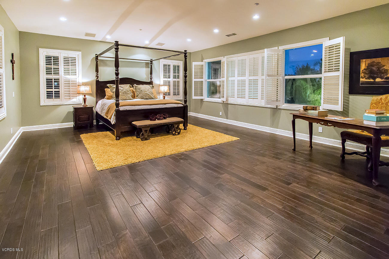 12006 Nelson Road Moorpark, CA 93021 - Photo 42 of 89 54Master Suite