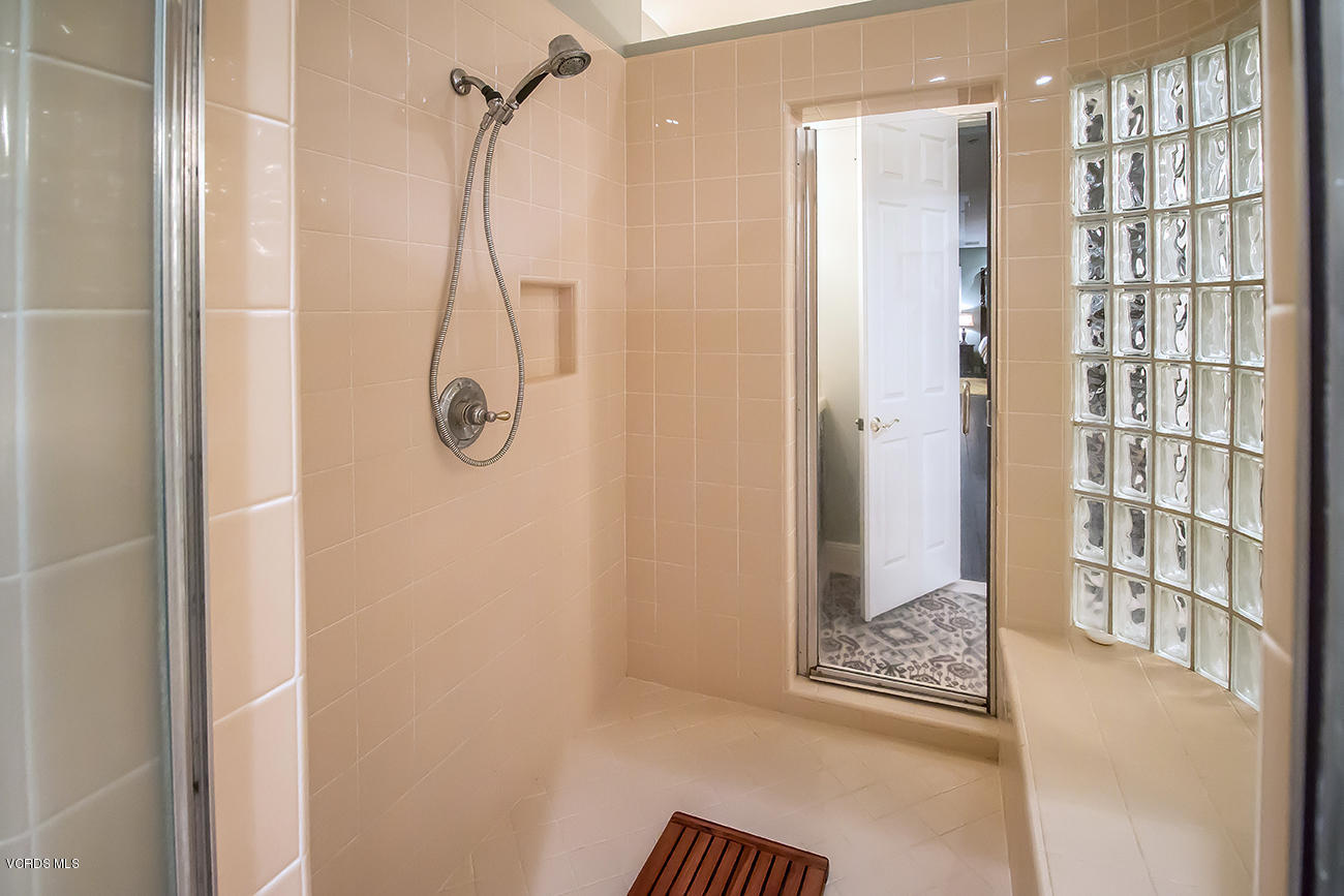 12006 Nelson Road Moorpark, CA 93021 - Photo 56 of 89 64Master Bath
