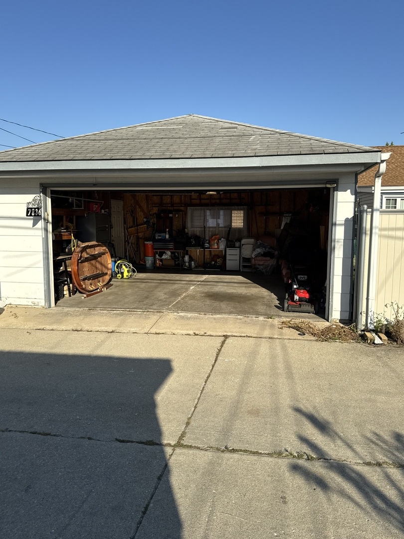 7836 Monitor Avenue Burbank, IL 60459 - Photo 4 of 26