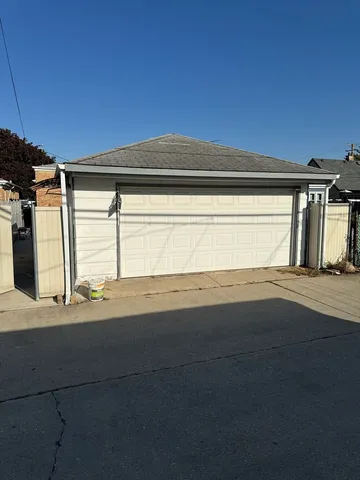 a view of backyard with green space