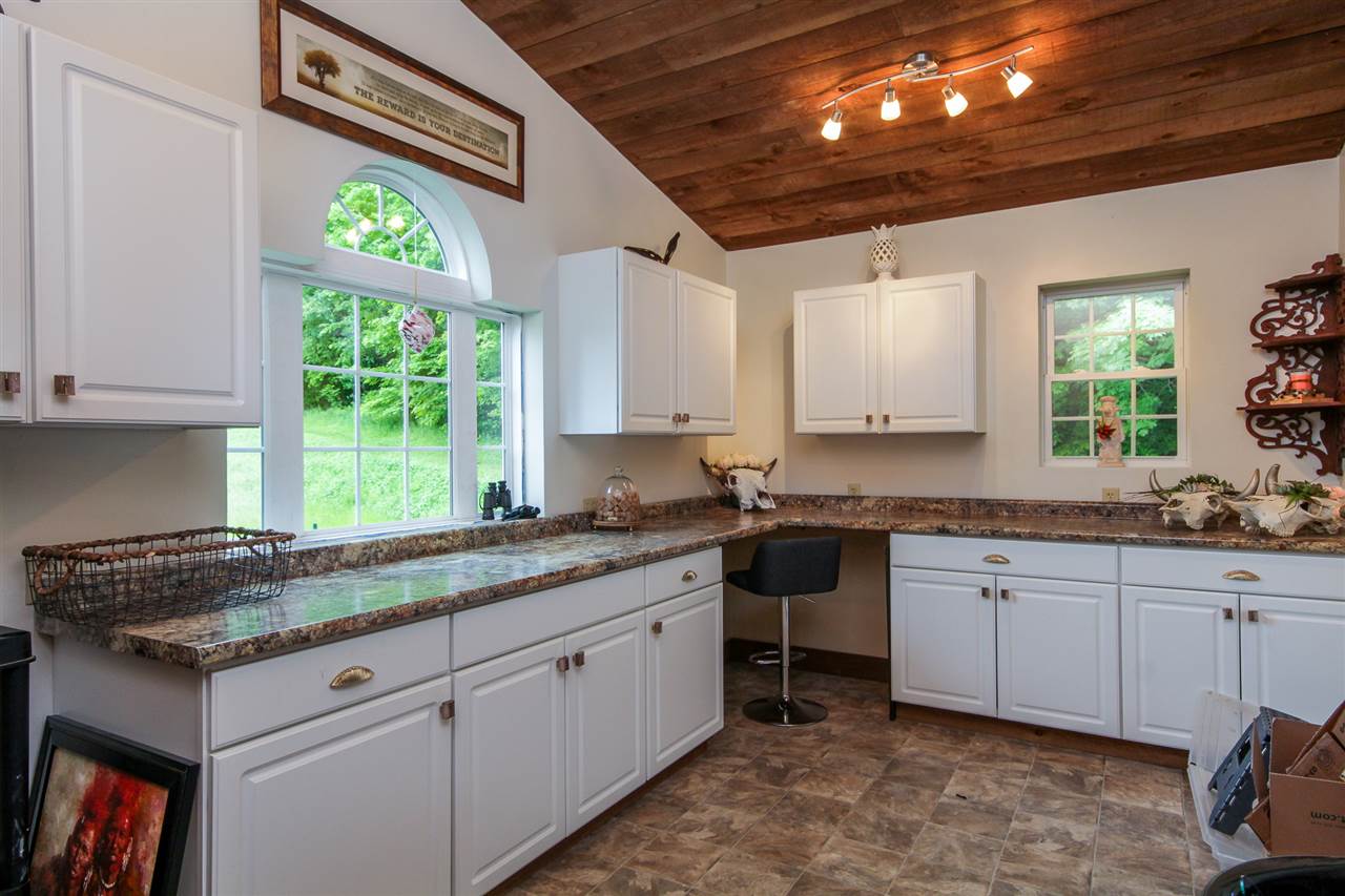 675 Galvin Hill Road Colchester, VT 05468 - Photo 11 of 40 Gallery Image 11