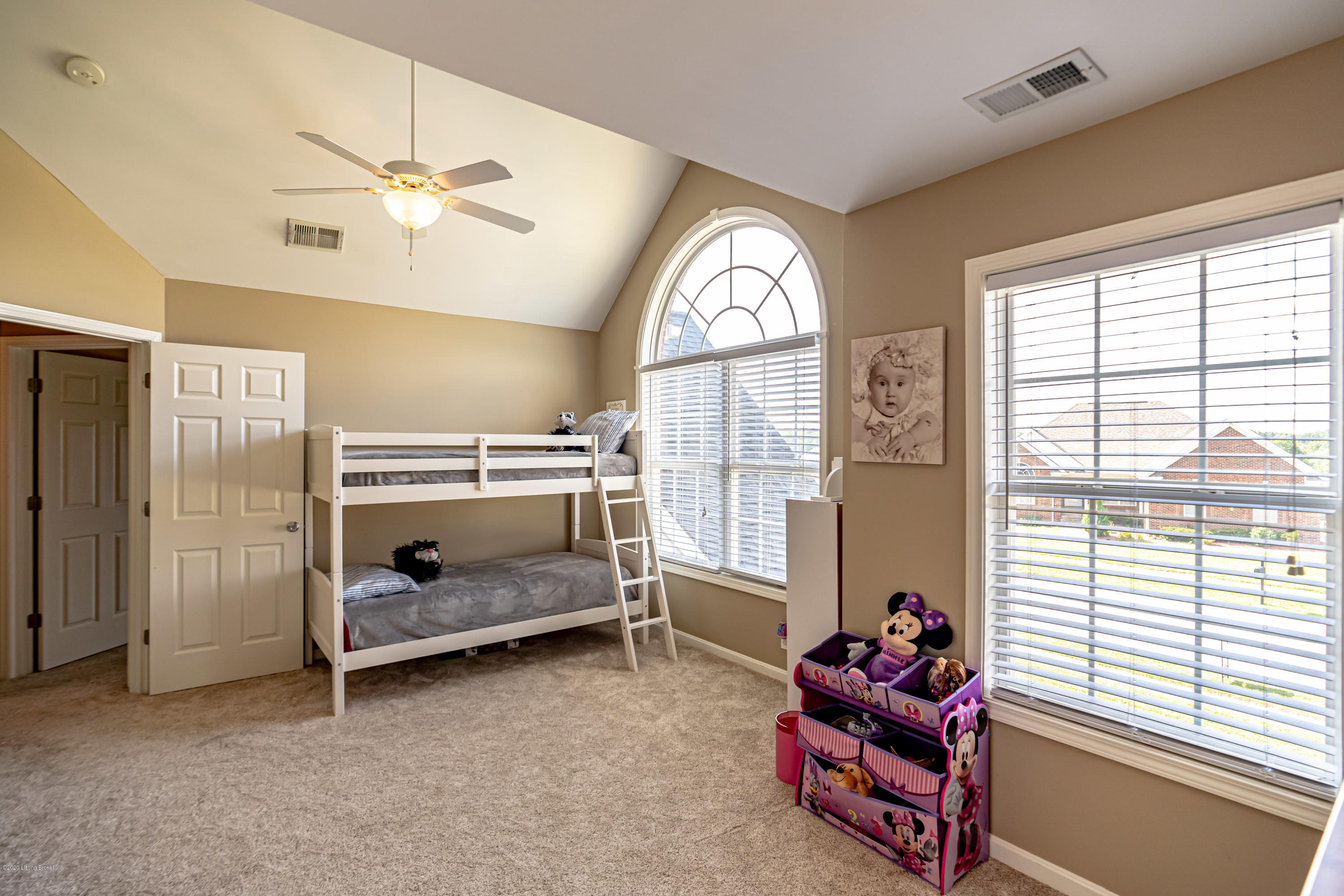 6716 Obryan Road Louisville, KY 40291 - Photo 47 of 61 Large bedrooms