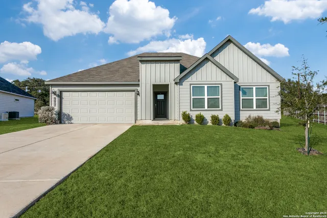 $2,700 | 29190 Rock Canyon, Bulverde, TX 78163