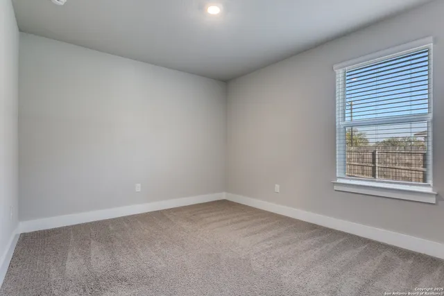 $2,700 | 29190 Rock Canyon, Bulverde, TX 78163