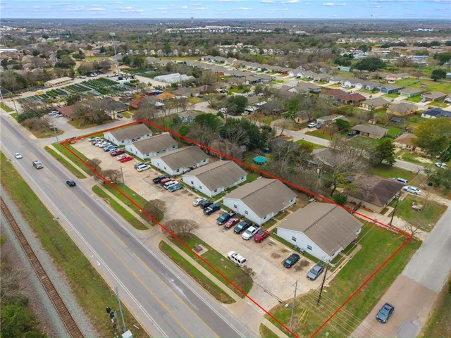 $2,250,000 | 1900-1910 Finfeather Road, Bryan, TX 77801